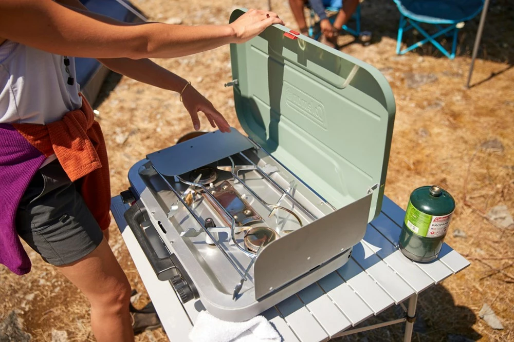 Coleman Cascade 328 3-Burner Camp Stove 11 Coleman Cascade 328 3-Burner Camp Stove - Image 9