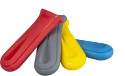 Lodge Deluxe Silicone Handle Holder - Red 5 Lodge Deluxe Silicone Handle Holder - Red -Camp Kitchen Sales Store e1ae2b16 d5c6 44a6 9241 776f7ce8c38c